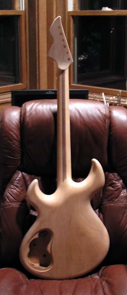 hyperion_neckjoint01