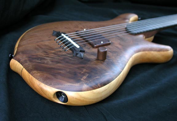 Kronos fretless six